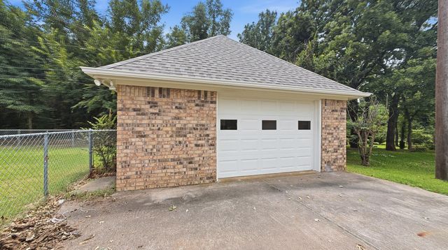 2412 Jolinda Lane, Whitesboro, TX 76273