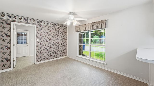 2412 Jolinda Lane, Whitesboro, TX 76273