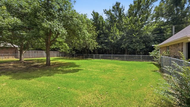 2412 Jolinda Lane, Whitesboro, TX 76273