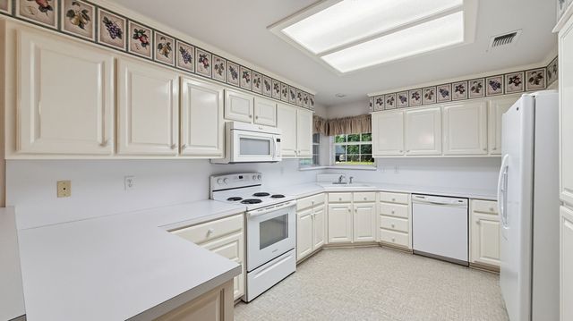 2412 Jolinda Lane, Whitesboro, TX 76273