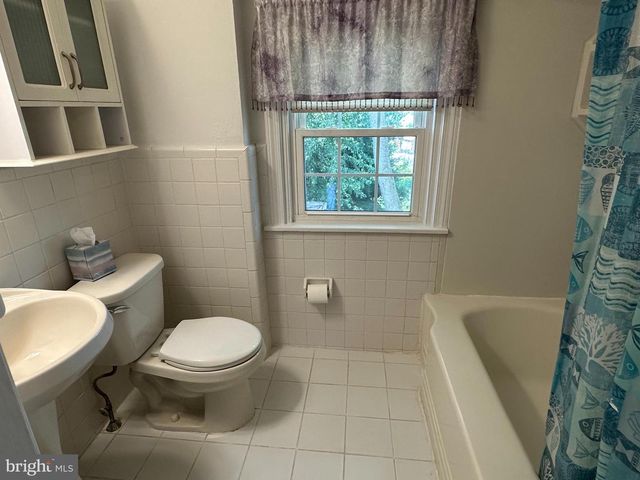 64 WARRIOR RD, Drexel Hill, PA 19026