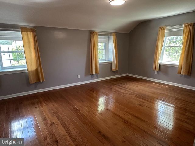 64 WARRIOR RD, Drexel Hill, PA 19026