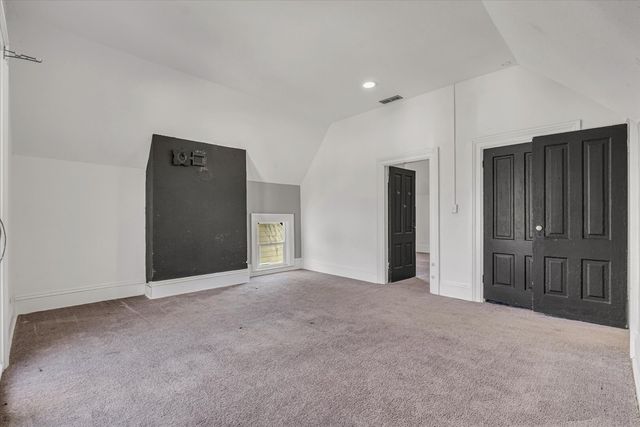 1210 TREMONT Avenue, Davenport, IA 52803
