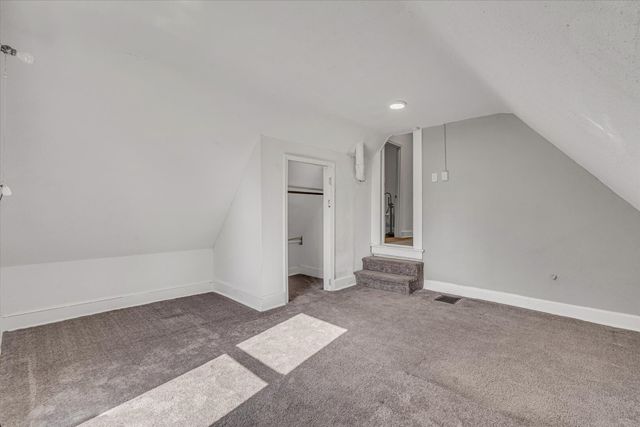 1210 TREMONT Avenue, Davenport, IA 52803