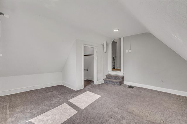 1210 TREMONT Avenue, Davenport, IA 52803