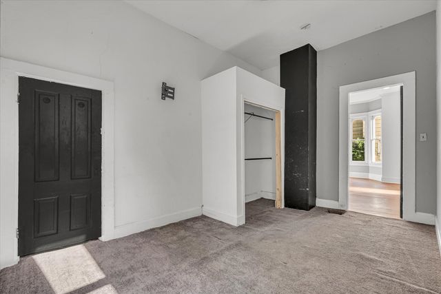 1210 TREMONT Avenue, Davenport, IA 52803