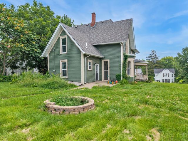 1210 TREMONT Avenue, Davenport, IA 52803