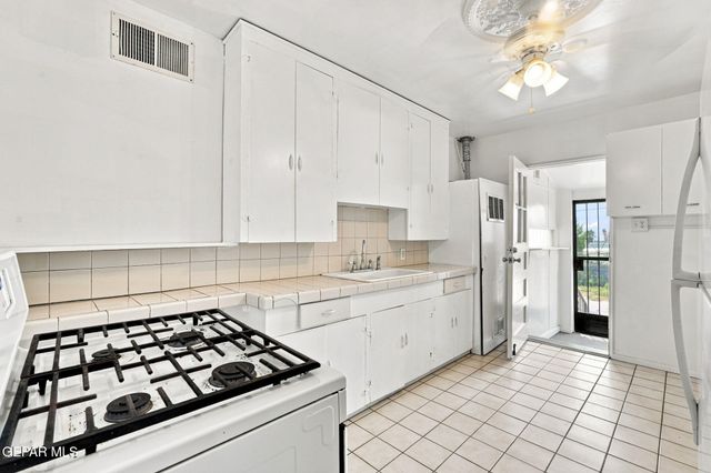 3110 VAN BUREN Avenue, El Paso, TX 79930