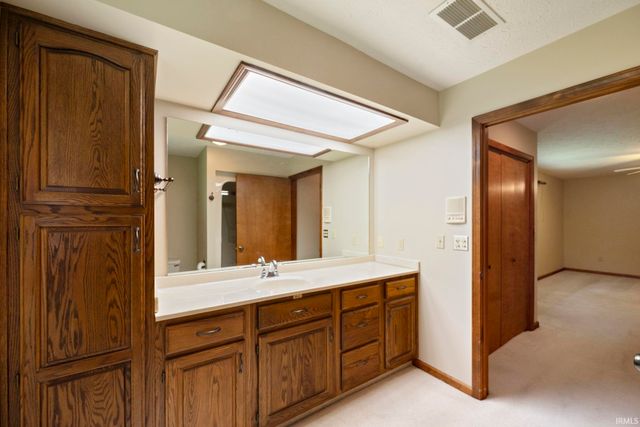 1309 Lea Court, Frankfort, IN 46041