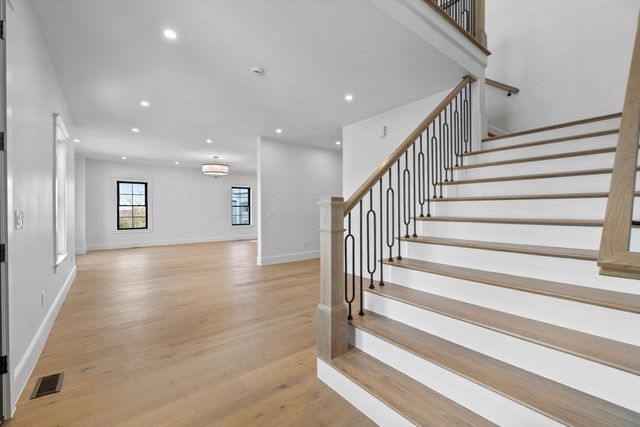 12 Couture Way, Middleton, MA 01949