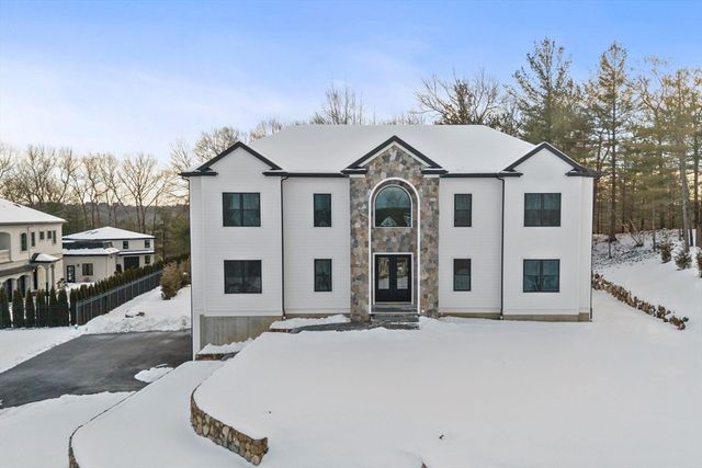 12 Couture Way, Middleton, MA 01949
