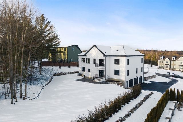 12 Couture Way, Middleton, MA 01949