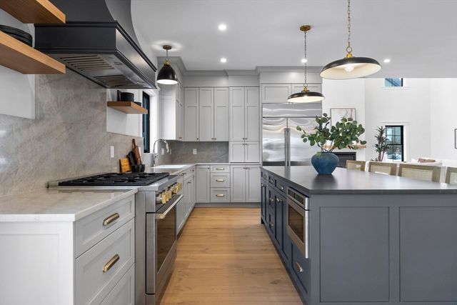 12 Couture Way, Middleton, MA 01949