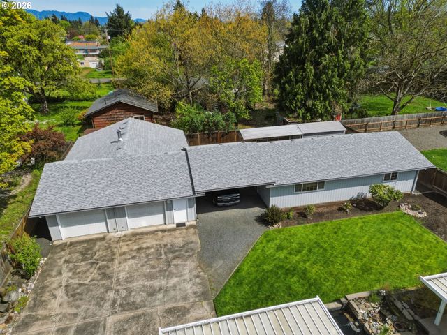 1763 LABONA Dr, Eugene, OR 97404