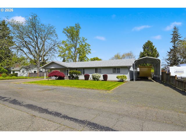 1763 LABONA Dr, Eugene, OR 97404