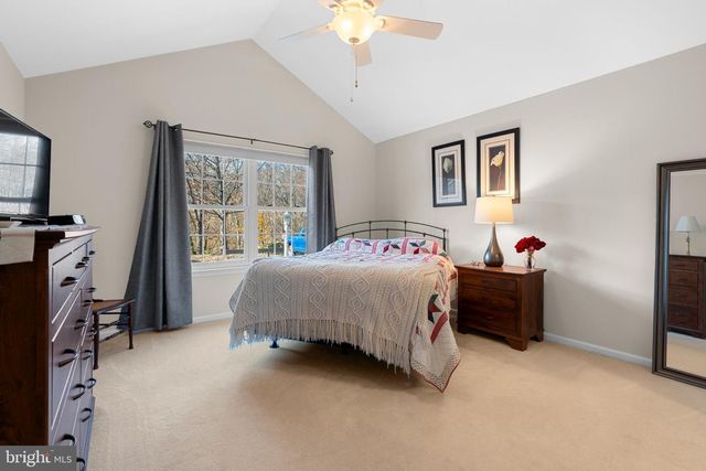 124 HOLLYBUSH CIR, Souderton, PA 18964