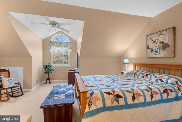 124 HOLLYBUSH CIR, Souderton, PA 18964