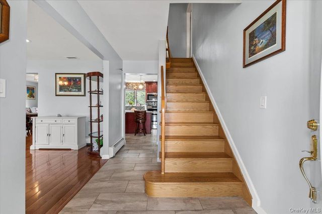 9 Bernadette Court, Hicksville, NY 11801