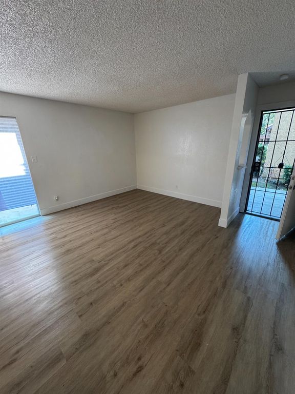 Image 3 of property listing at 1550 W Ashlan Avenue # 134, Fresno, CA 93705