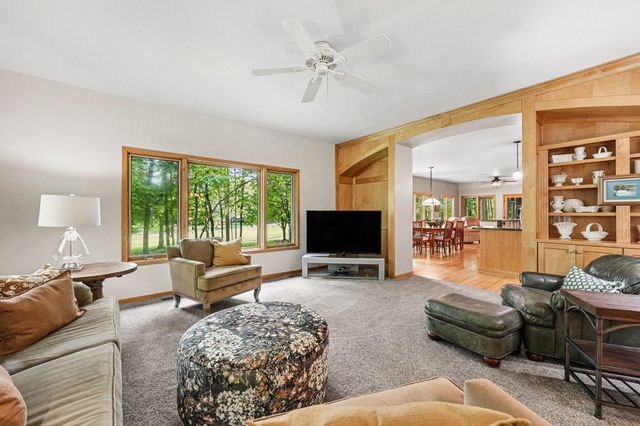 2515 Southwoods Trail, Ann Arbor, MI 48108