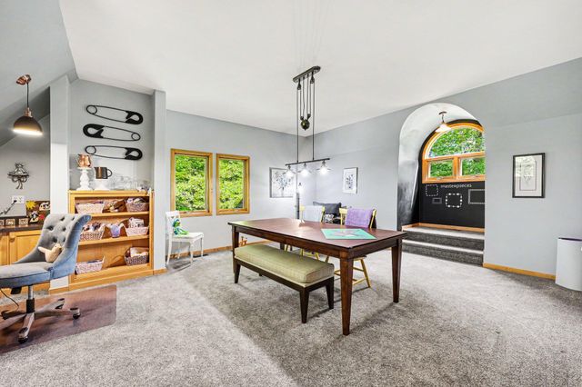 2515 Southwoods Trail, Ann Arbor, MI 48108