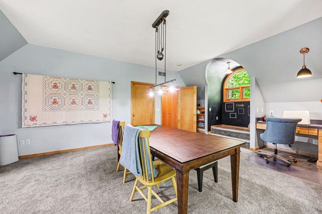 2515 Southwoods Trail, Ann Arbor, MI 48108