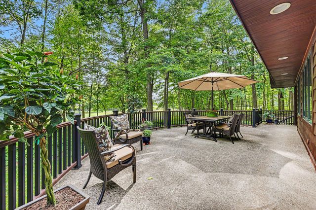 2515 Southwoods Trail, Ann Arbor, MI 48108