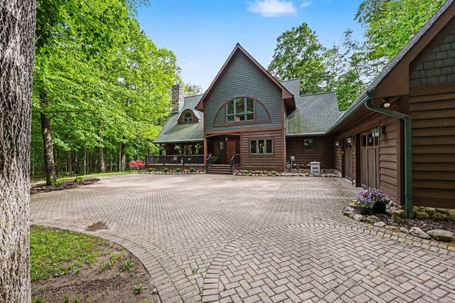 2515 Southwoods Trail, Ann Arbor, MI 48108