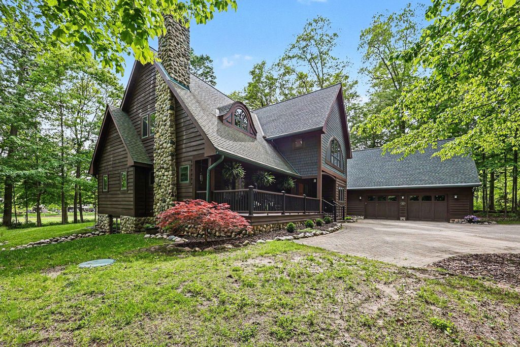 2515 Southwoods Trail, Ann Arbor, MI 48108