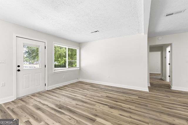 237 Suzanne Drive, Warner Robins, GA 31093