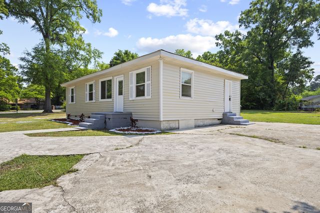 237 Suzanne Drive, Warner Robins, GA 31093