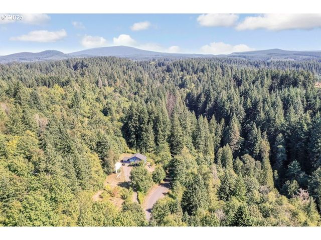 2524 Se MANNTHEY Rd, Corbett, OR 97019