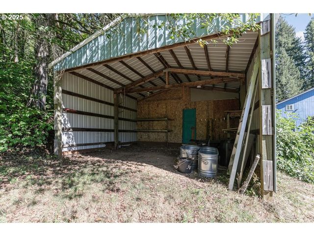 2524 Se MANNTHEY Rd, Corbett, OR 97019