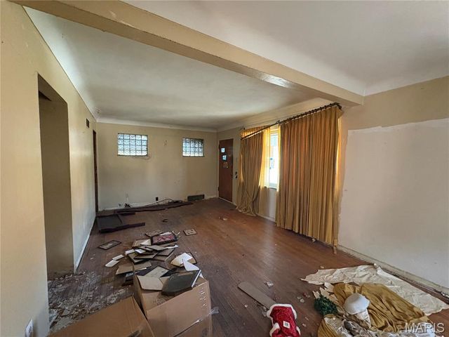 4414 Dryden Avenue, St Louis, MO 63115