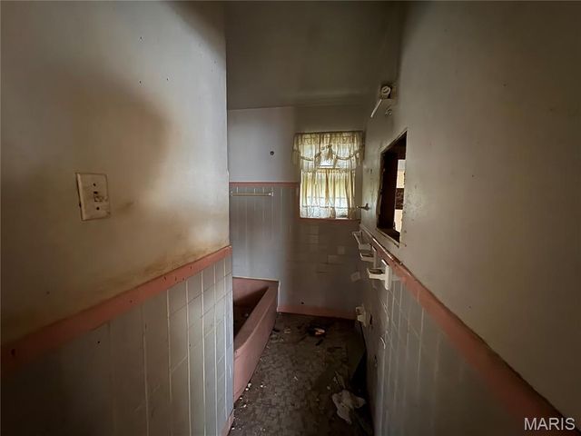 4414 Dryden Avenue, St Louis, MO 63115