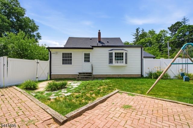 52 Hamilton St, Madison Boro, NJ 07940