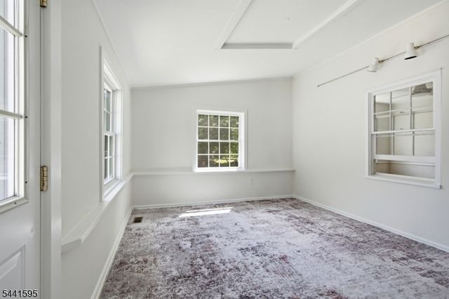52 Hamilton St, Madison Boro, NJ 07940