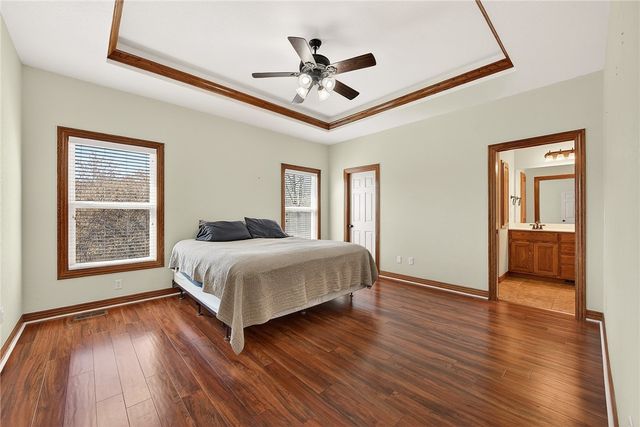 24 Kirby Drive, Bella Vista, AR 72714