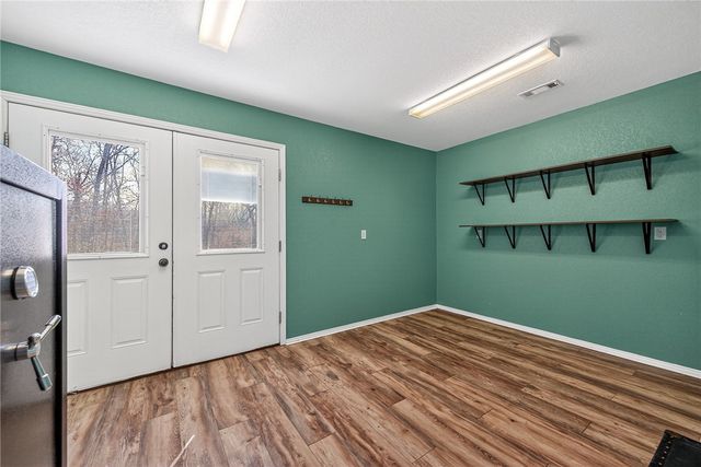 24 Kirby Drive, Bella Vista, AR 72714