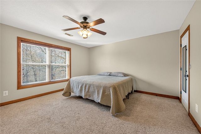 24 Kirby Drive, Bella Vista, AR 72714