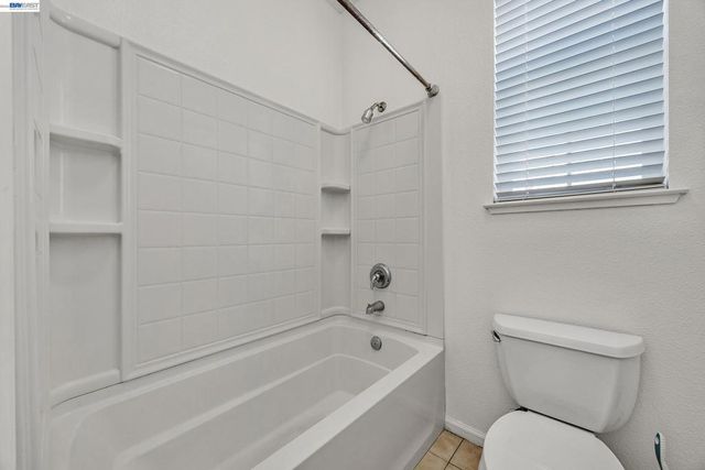 576 Herb White Way, Pittsburg, CA 94565