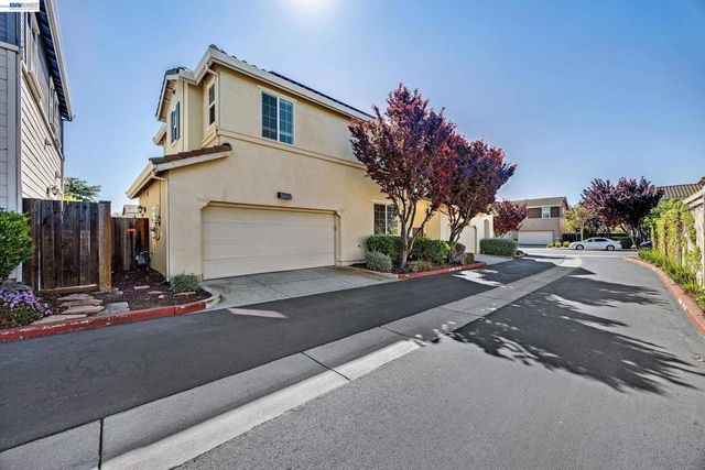 576 Herb White Way, Pittsburg, CA 94565