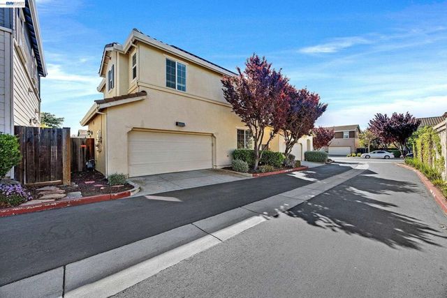 576 Herb White Way, Pittsburg, CA 94565