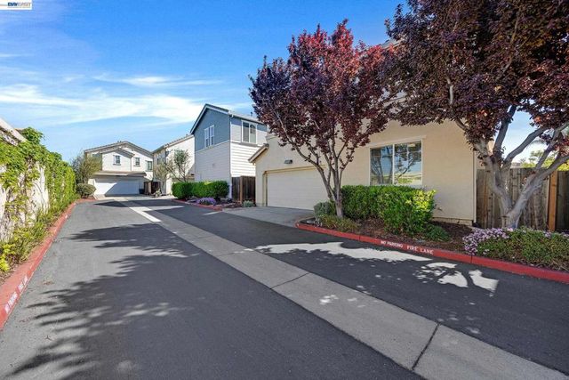 576 Herb White Way, Pittsburg, CA 94565