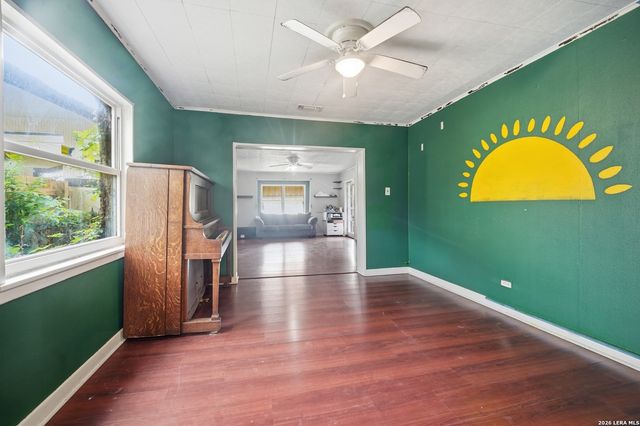 1938 W Kings Hwy, San Antonio, TX 78201