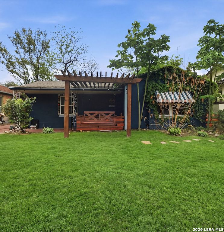 1938 W Kings Hwy, San Antonio, TX 78201