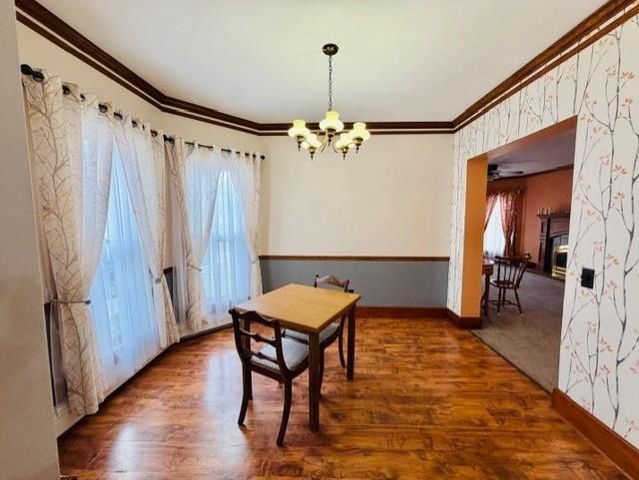 1214 Laurel Avenue, Janesville, WI 53548