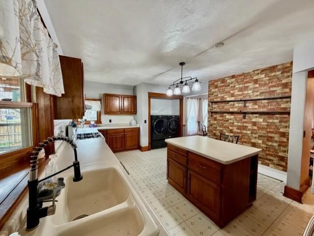 1214 Laurel Avenue, Janesville, WI 53548