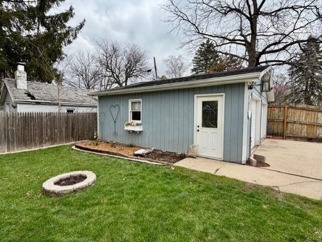 1214 Laurel Avenue, Janesville, WI 53548