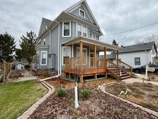 1214 Laurel Avenue, Janesville, WI 53548